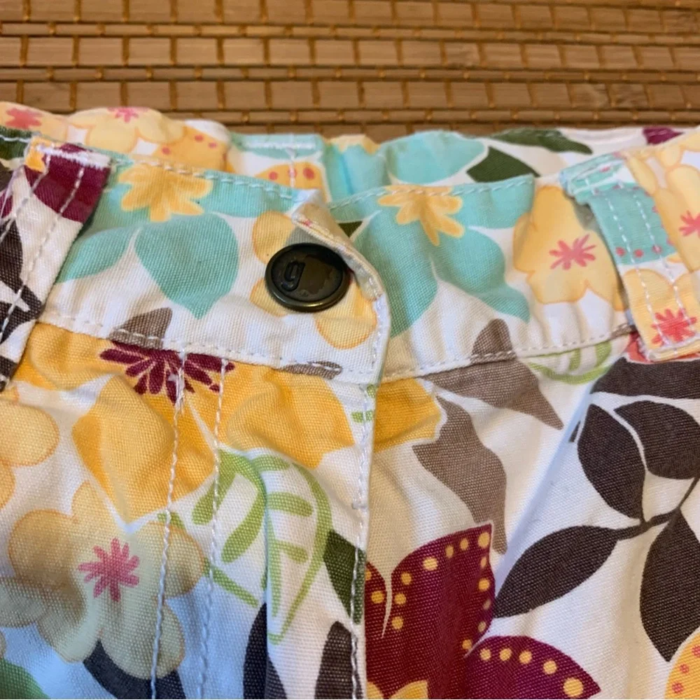 Gymboree floral shorts size 8